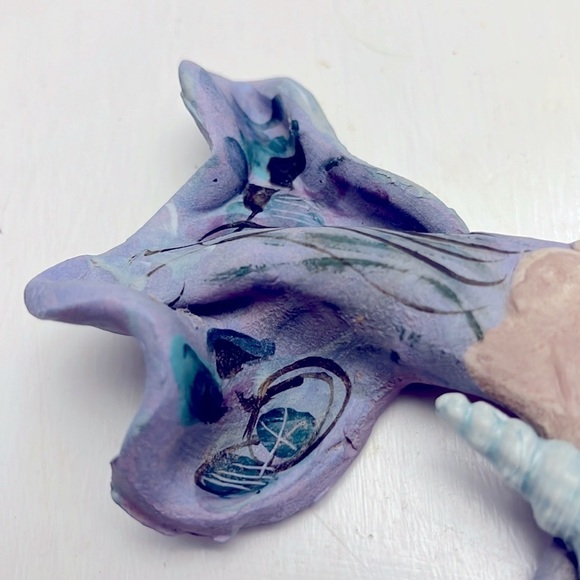 Handcrafted Artisan made Ceramic Pottery Fish with Shells signed Salamon - Picture 4 of 10